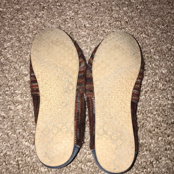 Toms - Picture 2 of 4